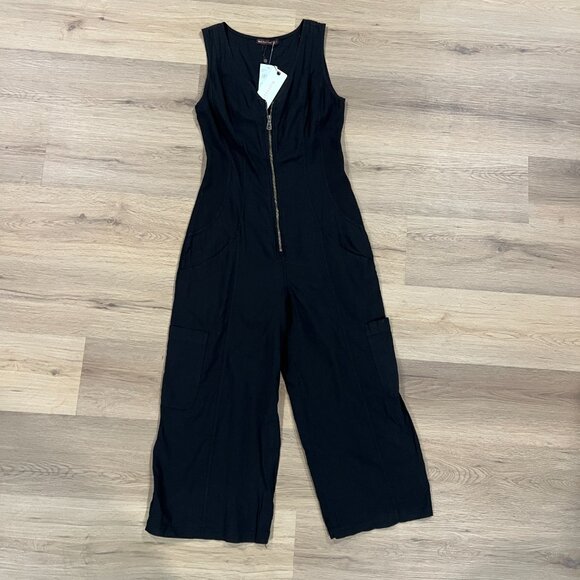 NWT Wearables Black Sleeveless Jumpsuit Romper Zip Up Zipper Size Small - Picture 3 of 9